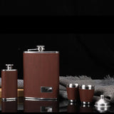 Yeknu  Creative 9 Oz Stainless Steel Hip Flask Set With 1 Funnel and 4 Cups Wooden Whiskey Wine Bottle Retro Alcohol Pocket Flagon