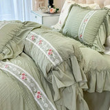 Yeknu French Romantic Lace Bubble Gauze Bedding Set Queen Elegant Princess Style Embroidered Duvet Cover Set Ruffled Quilt Cover Sets