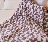 Yeknu Half Fleece Office Nap Casual Sofa Cover Blanket Plaid Retro Nordic Jacquard Four Seasons Blanket Travel Travel Shawl Blanket