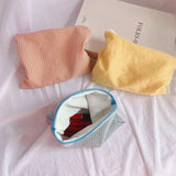 Yeknu  A women's plaid cosmetic bag, large capacity cotton, suitable for travel, make-up