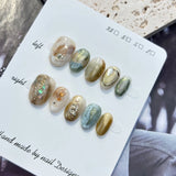 Yeknu  10Pcs Delicate Cat Eye False Nails White Crystal Acryli Nail Gold Glitter Press on Nails Sweet Short Almond Fake Nail for Girl