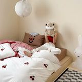 Yeknu High-end Embroidered 100% Cotton Bedding Set King Size Soft Skin-friendly Duvet Cover Set Comfortable Quilt Cover and Pillowcase