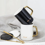 Yeknu  Creative Black/White Mug Ceramic Household Study Living Room Supplies  Gift Box With Lid Handle Office Tea Water Coffee Cup, 1Pc