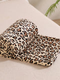 Yeknu  Fleece Throw Blanket for Couch Leopard Print Blanket for Adult Lightweight Cozy Soft Cheetah Blanket for Bed Sofa