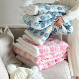 Yeknu Korean-style Dream Heart Cherry Blossom Blanket Jacquard Lamb Velvet Thickened Office Nap Blanket Casual Simple Sofa Blanket