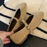 Yeknu  Spring Fashion Round Toe Flat Heels Woman Sandals Buckle Strap Comfortable Female Shoes