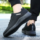Yeknu  Men's non-slip fashion running shoes Soft and comfortable men's shoes Sports shoes Lightweight daily casual shoes