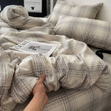 Yeknu  Fashion Pure Cotton Grid Pattern Bedding Sets Skin Friendly Comfortable Bed Sheet Set for Adults Dormitory Home Quilt Cover Kit