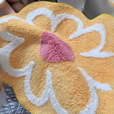 Yeknu  Cute Round Flower Tufting Rug Carpet Soft Plush Tuftted Feet Paid Carpet  Bathroom Anti-slip Doormat Sofa Bedside Rugs
