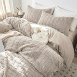 Yeknu High-end Autumn Winter Queen Bedding Set Soft Warm Artificial Rabbit Velvet Bed Set Cozy King Size Duvet Cover Set with Sheets