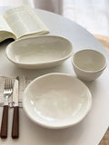 Yeknu  Anmuli Nordic mat Handmade Irregular Pure White Cerc Oval Deep Di Plate Dining Plate Deep Di Porcelain Plate
