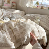Yeknu  new aerobic three-layer yarn printing four-piece set skin-friendly and soft four-piece set of bedding in student dormitory