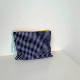 Yeknu  A women's plaid cosmetic bag, large capacity cotton, suitable for travel, make-up