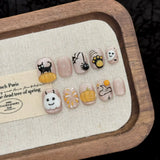 Yeknu  10pcs Handmade Short Press on Nails Halloween Pumpkin Ghost Decor Fake Nails Wearable European Shiny Cat Eye False Nails
