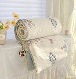 Yeknu Washed Double Gauze Spring Summer Quilt Queen Grade A Lightweight Comforter Soya Fibre Filling Soft Breathable Summer Blanket