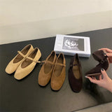 Yeknu  Spring Fashion Round Toe Flat Heels Woman Sandals Buckle Strap Comfortable Female Shoes