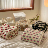 Yeknu  Retro Jacquard  Blended Cover Blanket Multifunctional Sofa Nap Blanket Thick Blanket