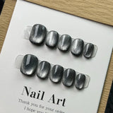 Yeknu 10Pcs Short Handmade White Press On Nails Cat Eyes Pure Ballerina Decoration Wearable False Nails Full Cover Nail Tips Art
