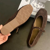 Yeknu  Spring Fashion Round Toe Flat Heels Woman Sandals Buckle Strap Comfortable Female Shoes