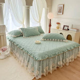 Yeknu  Shabby Chic Pink Lace Floral Bedskirt Quilted Princess Ruffle Girls Bedskirt Set with Pillowcases for Queen King size Bed