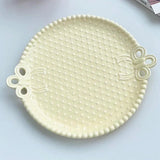 Yeknu  Ceramic Vintage Bow Embossed Beads Tableware Home Kitchen Restaurant Supplies Salad Fruit Western Food Dinner Plate, 1Pc
