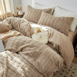 Yeknu High-end Autumn Winter Queen Bedding Set Soft Warm Artificial Rabbit Velvet Bed Set Cozy King Size Duvet Cover Set with Sheets