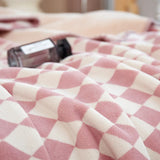 Yeknu  Retro Checkerboard Plaid Throw Blankets Double Layer Soft Plush Warm Shawl  Sofa Cover Fuzzy  Blanket  Fluffy Bedspread