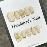 Yeknu  10Pcs Painted Plaid False Nails 3D Flower Acrylic Press on Nails Short Coffin Ballet Fake Nails Nude Pink Cat Eye Nail Art Fall