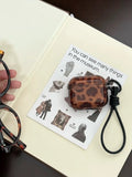 Yeknu  Amber Leopard Print Airpods 4 Generation Headphone Case With Niche Leather Strap Suitable For Iphone 3 Pro Protection