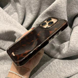 Yeknu  Korean ins retro fashion high sense leopard print suitable for Apple 16promax mobile phone case iPhone15