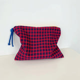Yeknu  A women's plaid cosmetic bag, large capacity cotton, suitable for travel, make-up