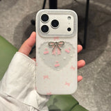 Yeknu  ins pink and white bow pearl pendant is suitable for Apple 17promax mobile phone case 16pro new iphon17 niche