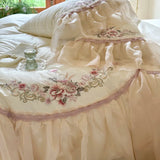Yeknu Premium Egyptian Cotton Luxury Wedding Bedding Set Flowers Embroidery Organza Lace Ruffles Duvet Cover Set Bed Sheet Pillowcases