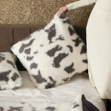Yeknu High-end Fluffy Faux Fox Fur Throw Pillows Decor Home High Quality Plush Back Cushion for Sofa Bed Chair Super Soft Cushion Cozy