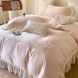 Yeknu  4Pcs Flowers Embroidery Lace Ruffles Princess Wedding Bedding Set Egyptian Cotton Duvet Cover Bed Sheet Pillowcases
