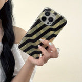 Yeknu  Simple retro texture is suitable for Apple 16Promax mobile phone case iPhone15 new 13 advanced sense 14 protective