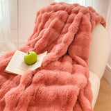 Yeknu Modern Simple Ins Gradient Rabbit Fur Short Fleece Casual Cover Blanket Light Luxury Warm Comfortable Sofa Shawl Blanket