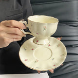 Yeknu 1Set Floral Ceramic Cup and Saucer Tea Set Accessible Luxury Coffee Cup and Saucer Afternoon Tea Cup, Suitable for Home Decoration, Party Party, Breakfast Milk Bread, Afternoon Tea Coffee Cake, Gift Giving