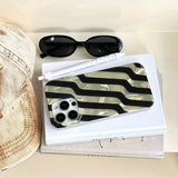 Yeknu  Simple retro texture is suitable for Apple 16Promax mobile phone case iPhone15 new 13 advanced sense 14 protective