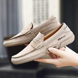 Yeknu Men Moccasin Loafers slip on Casual Genuine Leather Driving Shoes outdoor Boat Shoes cow suede leather Moccasins For Man