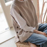 Yeknu Vest knitted female round neck coat new Korean version vintage vest sleeveless sweater vest female SR331633